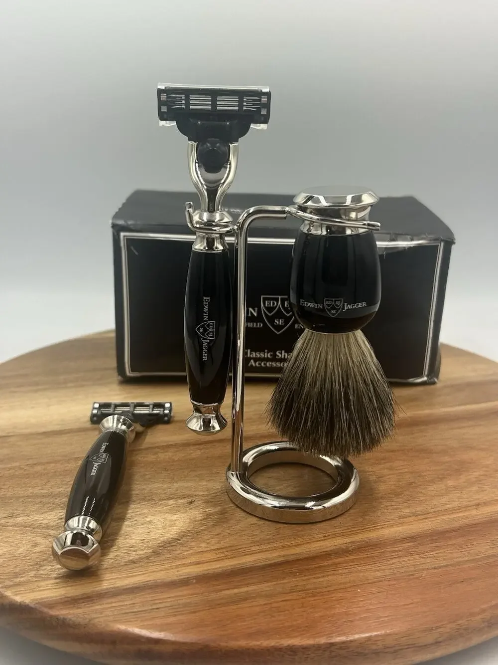 Edwin Jagger Shaving Set Black 3pc w/ Stand Badger Brush Razor Handle & Box